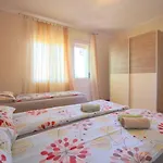 Apartment Apartment In Porec - Istrien 10035 *